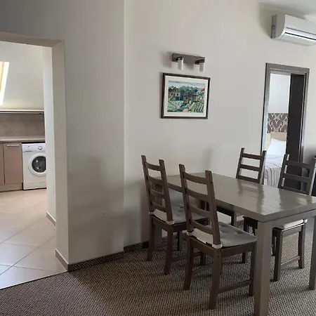 Stayinn Granat - Next To Gondola Lift, Perfect For 4pers N415 Daire Bansko